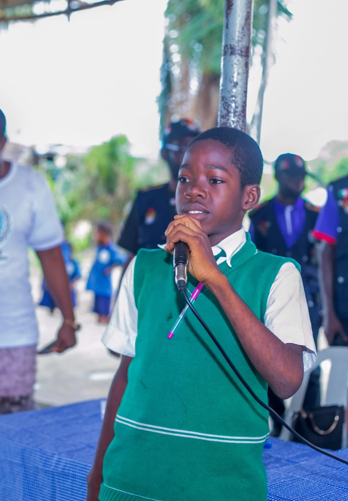 A student takes part in an outreach session